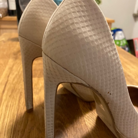 Nude high heel shoe - Picture 5 of 7